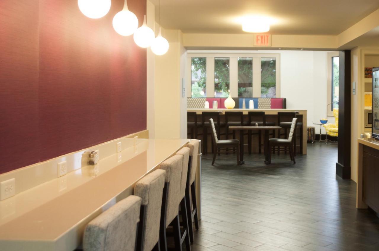 Holiday Inn Express Hickory - Hickory Mart By Ihg Dış mekan fotoğraf