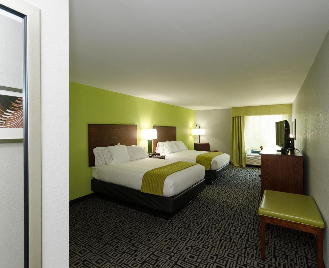 Holiday Inn Express Hickory - Hickory Mart By Ihg Dış mekan fotoğraf
